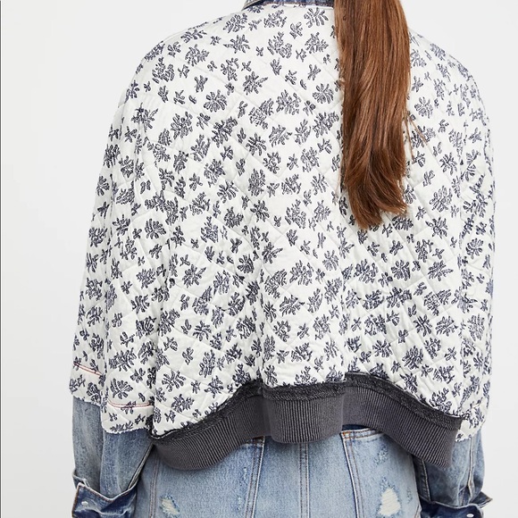 SOLD OUT and RARE - GUC - XS/S Free People Ditsy Denim Jacket - Picture 4 of 5